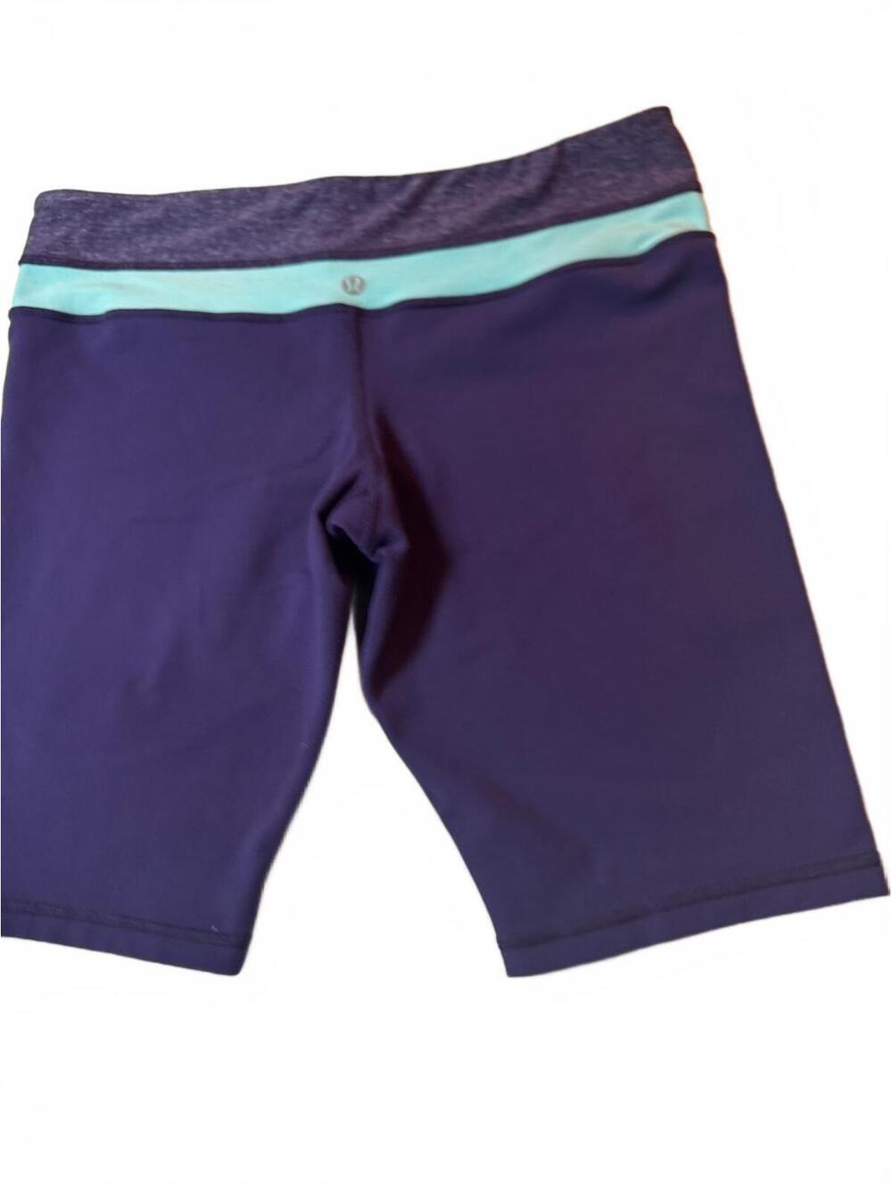 Lululemon Reverse Groove Short | Sz 10 Tall